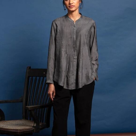 DVE Niva‎ Silk Black Pintuck Sheer Long Sleeve Breathable Blouse Size Small - Picture 4 of 16